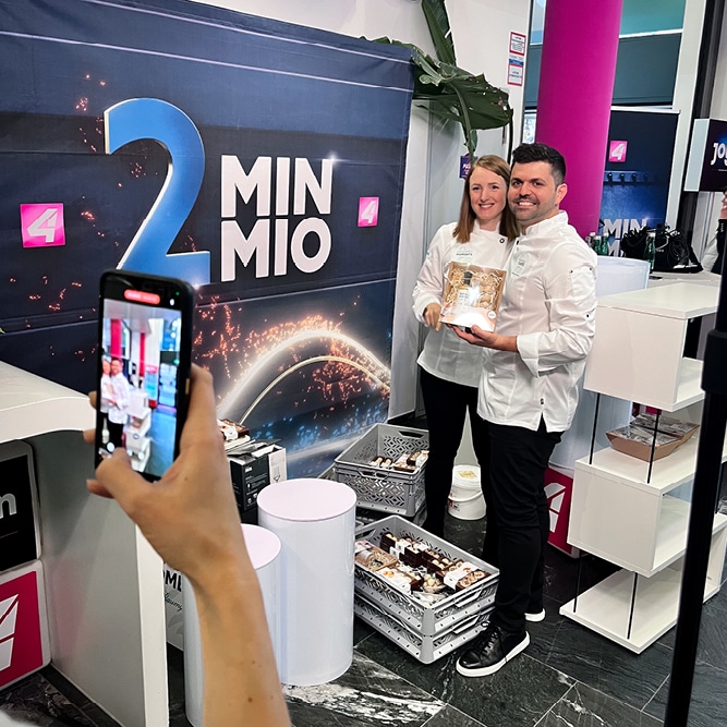 Julia und Mathias Baumgartner behind the scenes bei 2 Minuten 2 Millionen